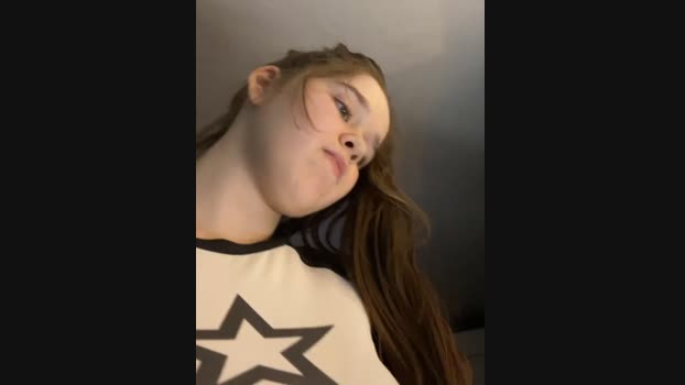 HornyGirlH StripChat Female 06-02-2025