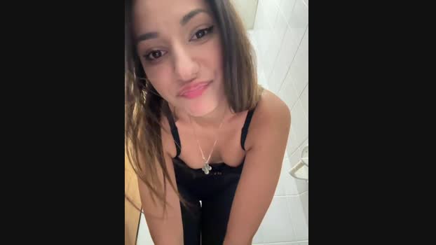 _MiaQueen_ StripChat Female 06-02-2025