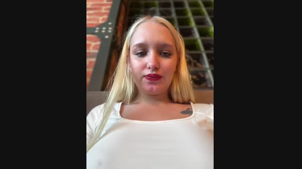 Milkyy_wway StripChat Female 07-02-2025