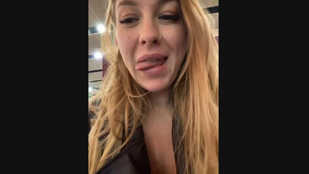 Sweet___Emily StripChat Female 06-02-2025