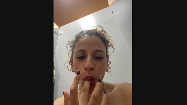 alana15 StripChat Female 06-02-2025