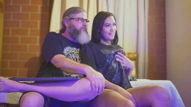 cheeseburgerjesus Chaturbate Couple 06-02-2025