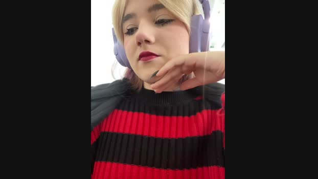 Baby__Naughty StripChat Female 08-02-2025