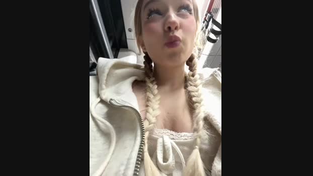 Baby_Tiny StripChat Female 07-02-2025