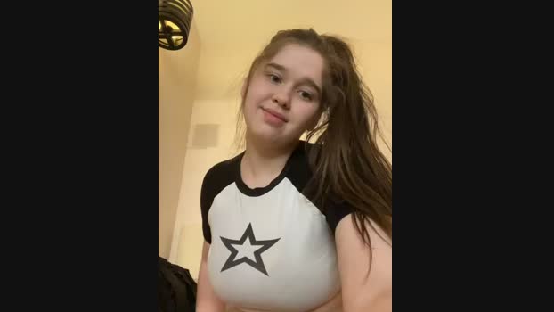 HornyGirlH StripChat Female 07-02-2025