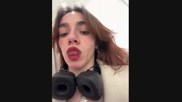 Lily__Belle StripChat Female 07-02-2025