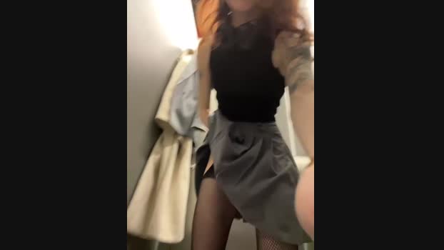 Lily__Belle StripChat Female 08-02-2025