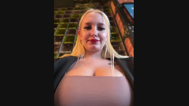 Milkyy_wway StripChat Female 08-02-2025