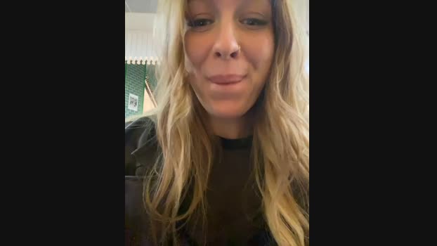 Sweet___Emily StripChat Female 08-02-2025