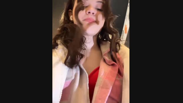 Times__Square StripChat Female 07-02-2025