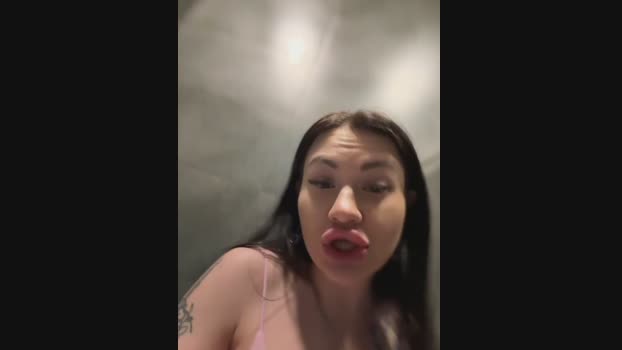 Wet__Bunny StripChat Female 08-02-2025