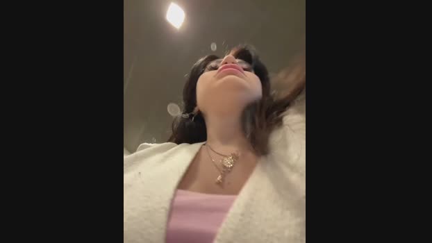 Wet__Bunny StripChat Female 08-02-2025