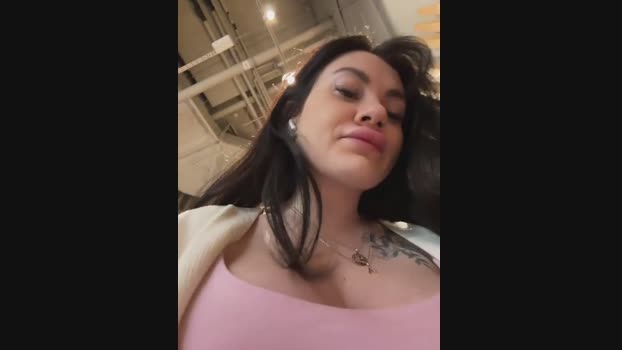 Wet__Bunny StripChat Female 08-02-2025