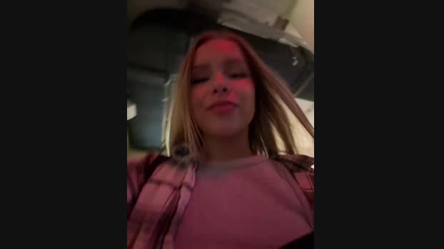 mur_girl StripChat Female 08-02-2025