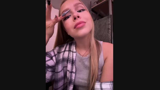 mur_girl StripChat Female 08-02-2025