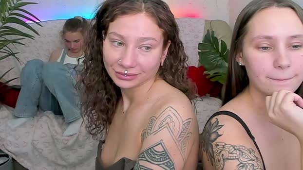 HotCaramellsTV StripChat Female 08-02-2025