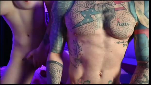 IceFoxy StripChat Female 08-02-2025