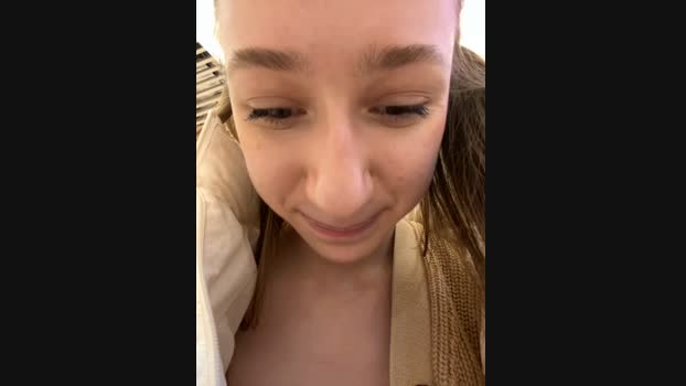 Lia__Love StripChat Female 08-02-2025