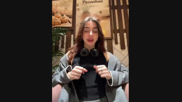 Lily__Belle StripChat Female 08-02-2025