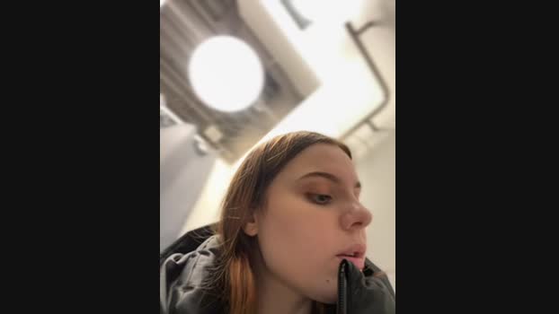 Luna__Mur StripChat Female 08-02-2025