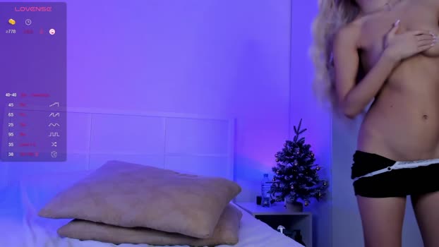 MonroBaby StripChat Female 08-02-2025