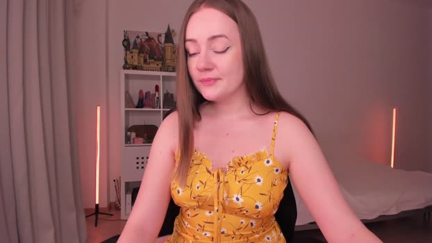 WalkingGirl StripChat Female 08-02-2025