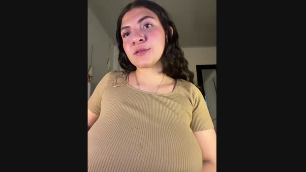 ariel_72 StripChat Female 08-02-2025