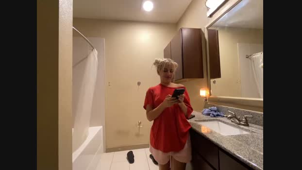 girlfriendmissy StripChat Female 08-02-2025