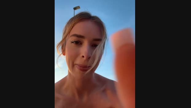 EvieEvans StripChat Female 09-02-2025