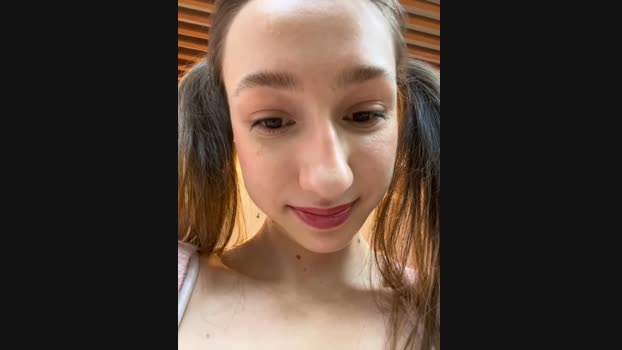 Lia__Love StripChat Female 10-02-2025