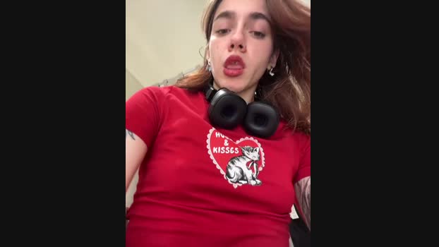 Lily__Belle StripChat Female 09-02-2025