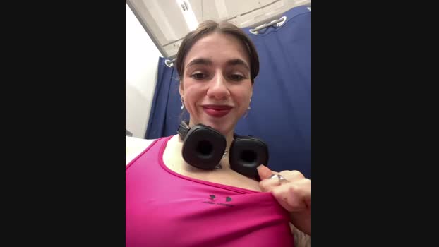 Lily__Belle StripChat Female 10-02-2025