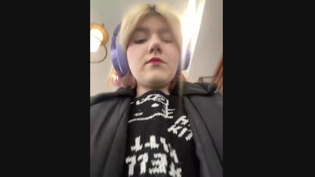 Baby__Naughty StripChat Female 11-02-2025