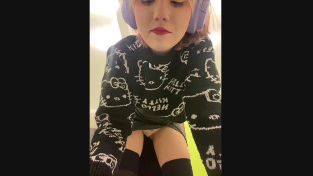 Baby__Naughty StripChat Female 11-02-2025