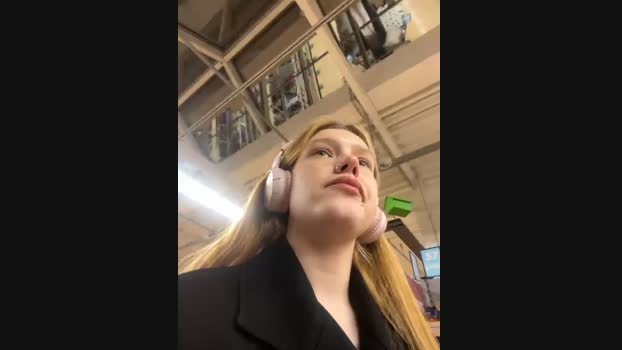 Honey___Hot StripChat Female 10-02-2025