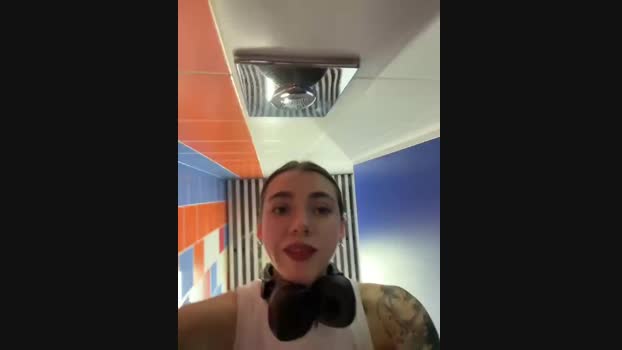 Lily__Belle StripChat Female 11-02-2025