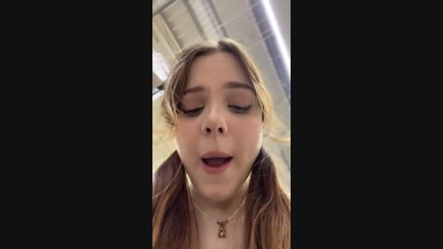 Luna__Mur StripChat Female 11-02-2025