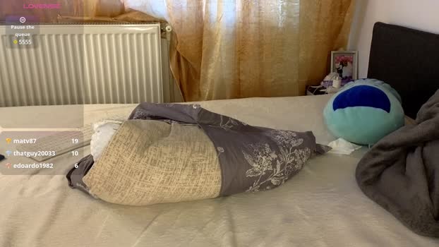 Lyrisa StripChat Female 11-02-2025