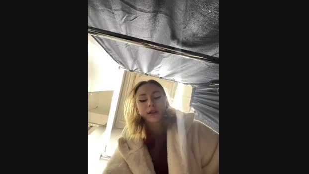 Naomi__Mi StripChat Female 11-02-2025