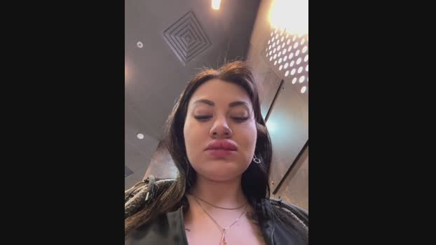 Wet__Bunny StripChat Female 10-02-2025