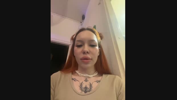 babydolll StripChat Female 10-02-2025