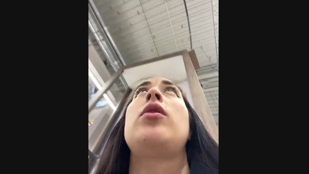 Holly_Play StripChat Female 12-02-2025