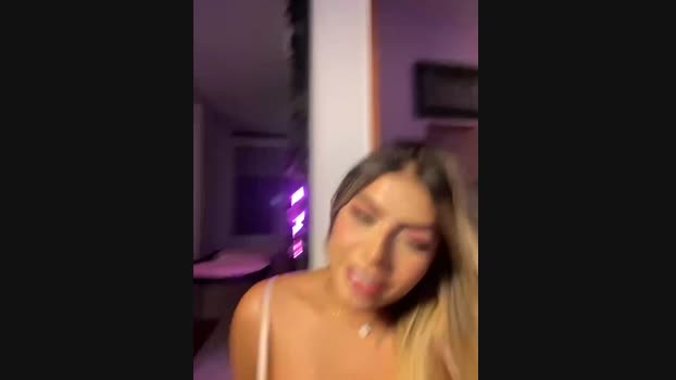 MiaWhitePink_ StripChat Female 11-02-2025