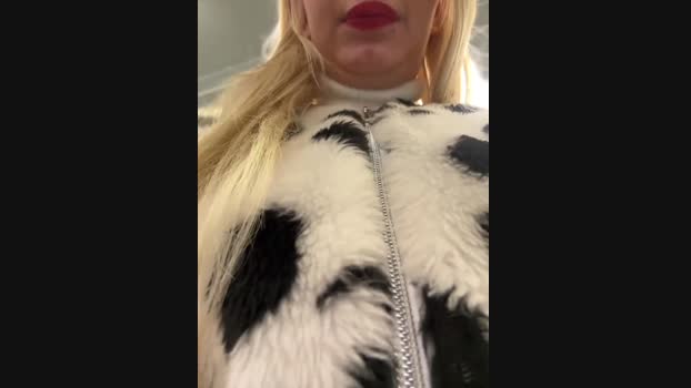 Milkyy_wway StripChat Female 12-02-2025