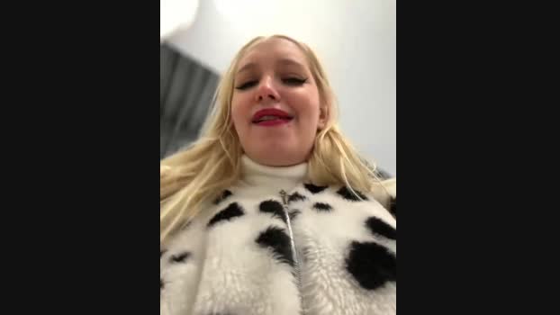 Milkyy_wway StripChat Female 12-02-2025