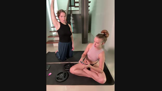 Nura_n_Sarah StripChat Female 12-02-2025
