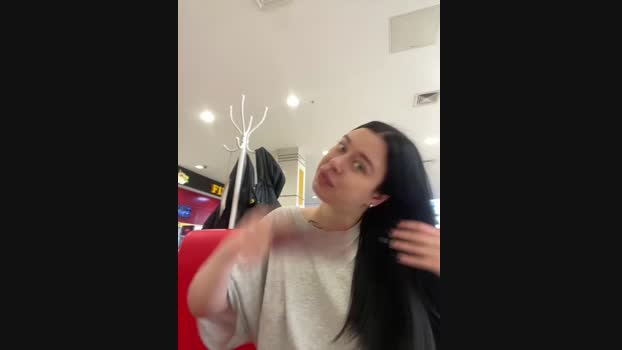 PrettyBlade StripChat Female 11-02-2025