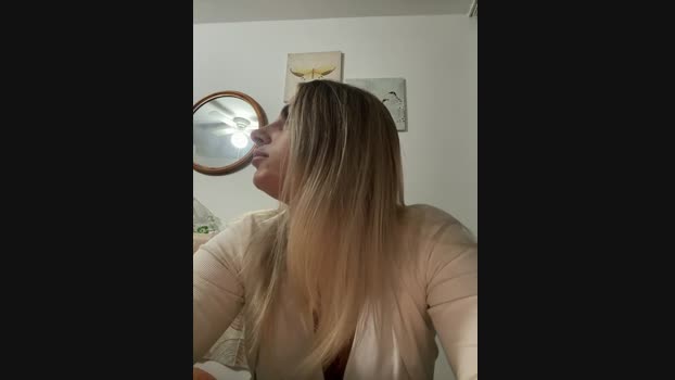 SophieVJ StripChat Female 11-02-2025