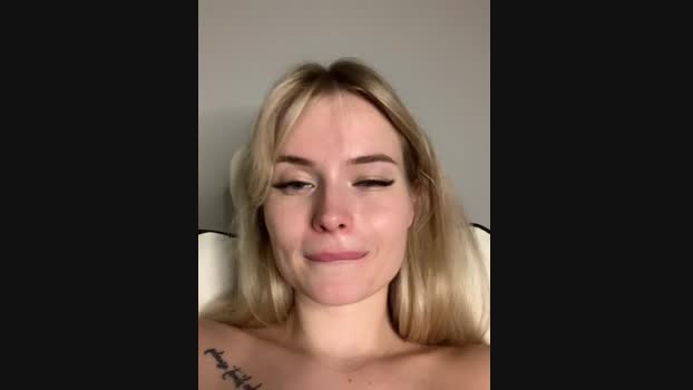 Vladamais StripChat Female 11-02-2025