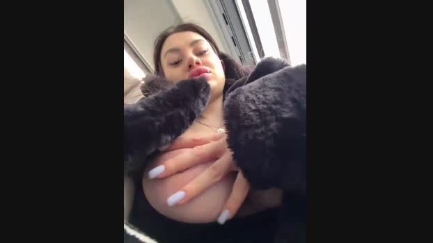 Wet__Bunny StripChat Female 12-02-2025